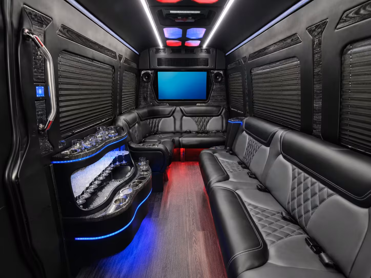 parma bus rentals for conferences retreats and team outings